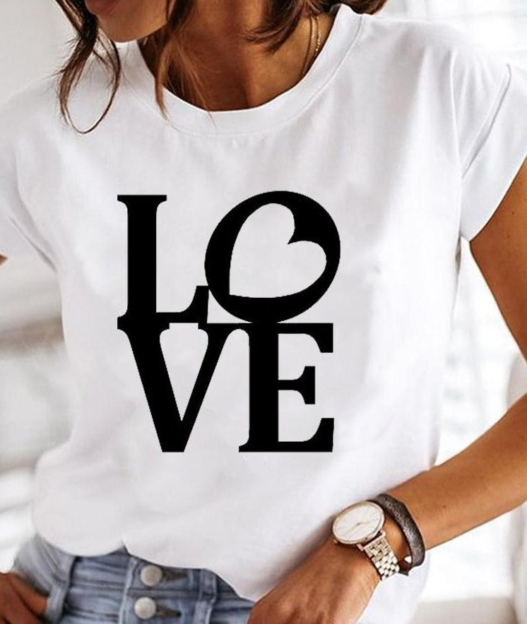 Daisy - Super stylish T-shirt with extravagant summer designs